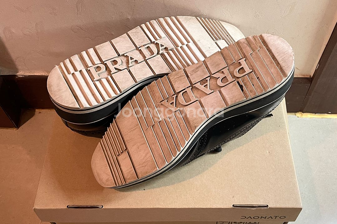 프라다 여성 로퍼 235--2