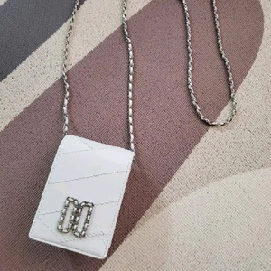 닥스 화이트 미니체인백