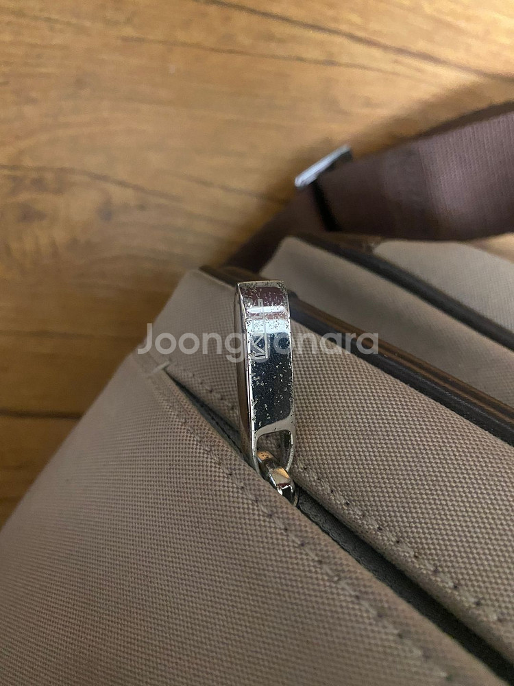 투미 tumi LXT 가방 크로스백 팝니다--5