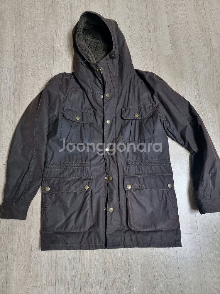 바버 왁스 후드 자켓 m사이즈(100~103) 팝니다--0