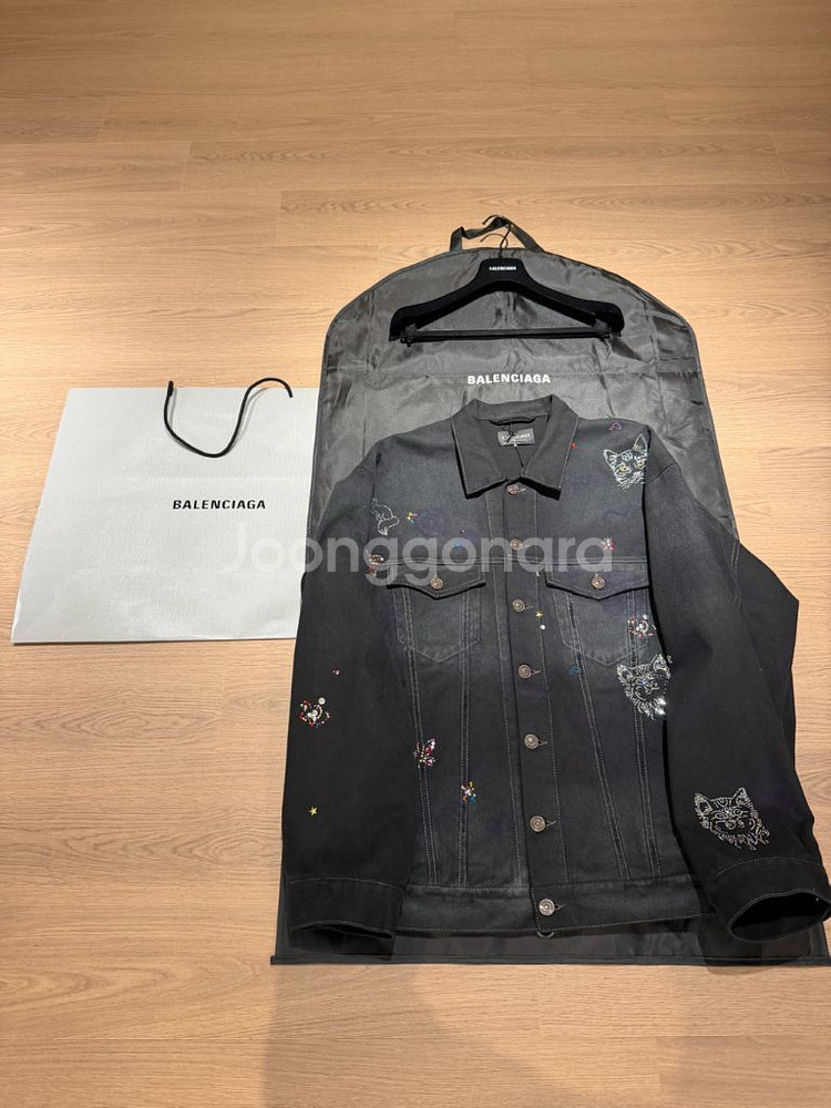 발렌시아가 그래피티 비즈 데님 자켓 105사이즈-110--0