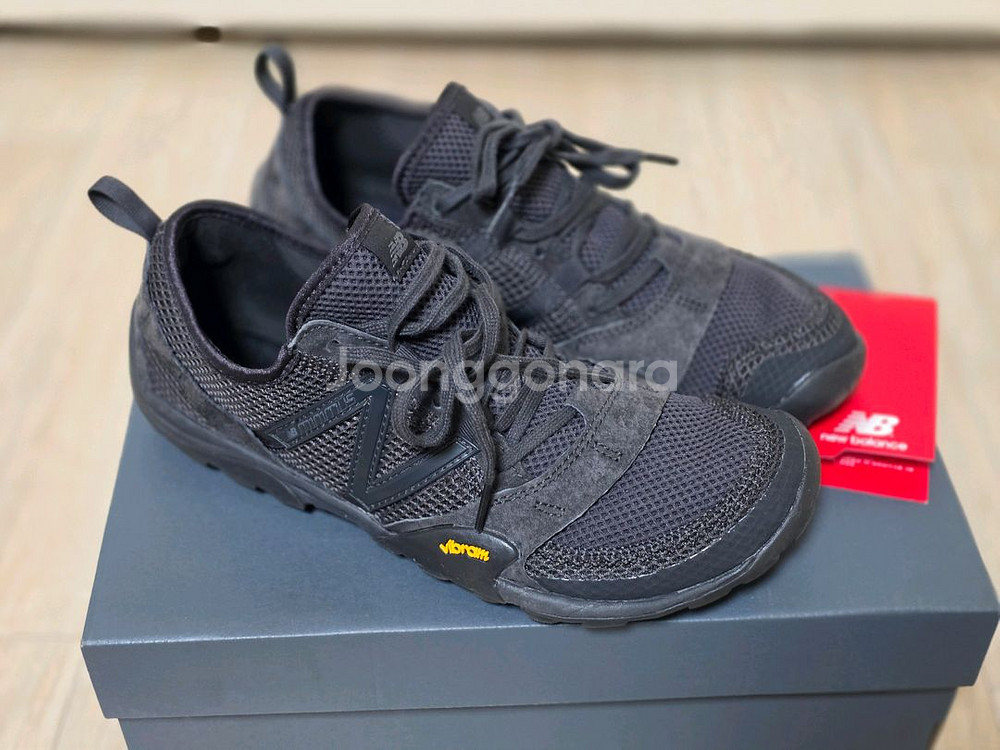 뉴발란스 미니머스 MT10O 블랙 260mm--1