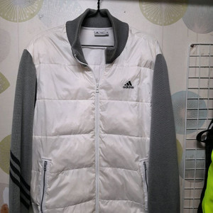 아디다스 모직 구스 점퍼