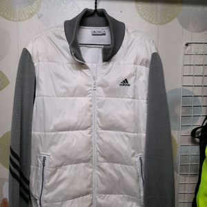 아디다스 모직 구스 점퍼