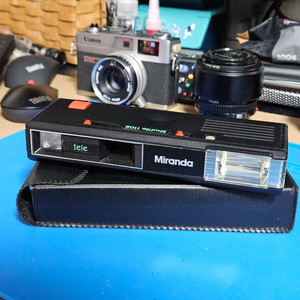 미란다 110필름 카메라 (shuttle 110B)