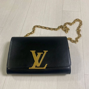 루이비통 M94335 체인루이즈 정품가방 팝니다.