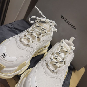 트리플s화이트 36