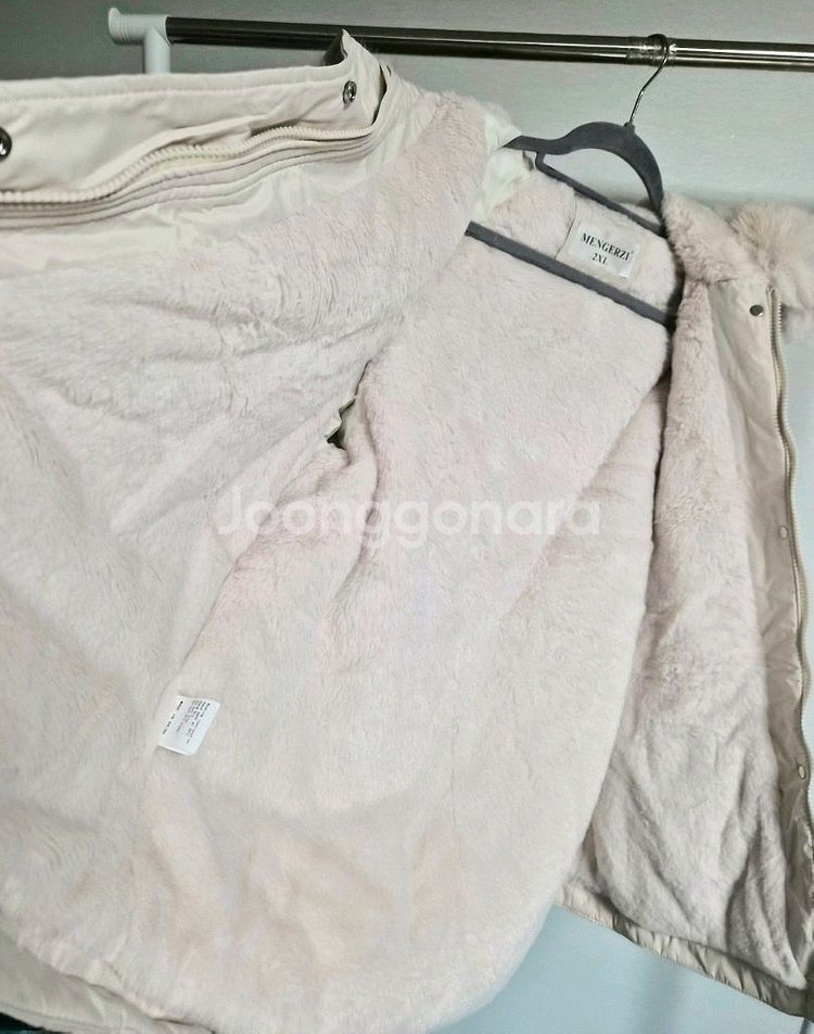 미착용 오버핏 아이보리 털 패딩 점퍼--6