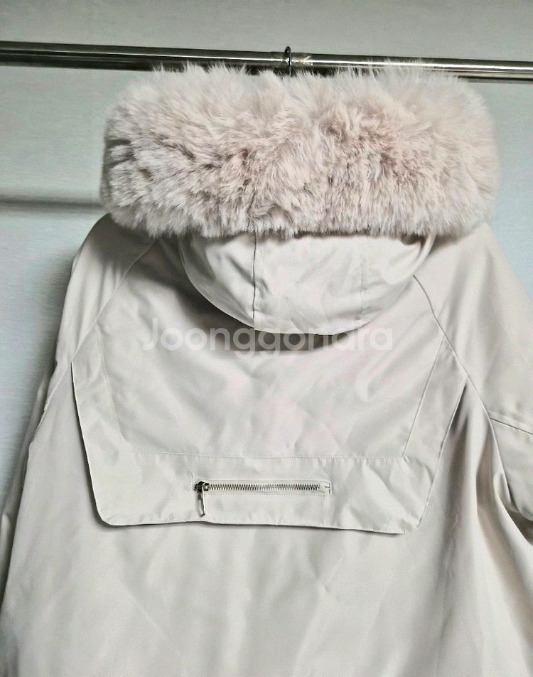 미착용 오버핏 아이보리 털 패딩 점퍼--5