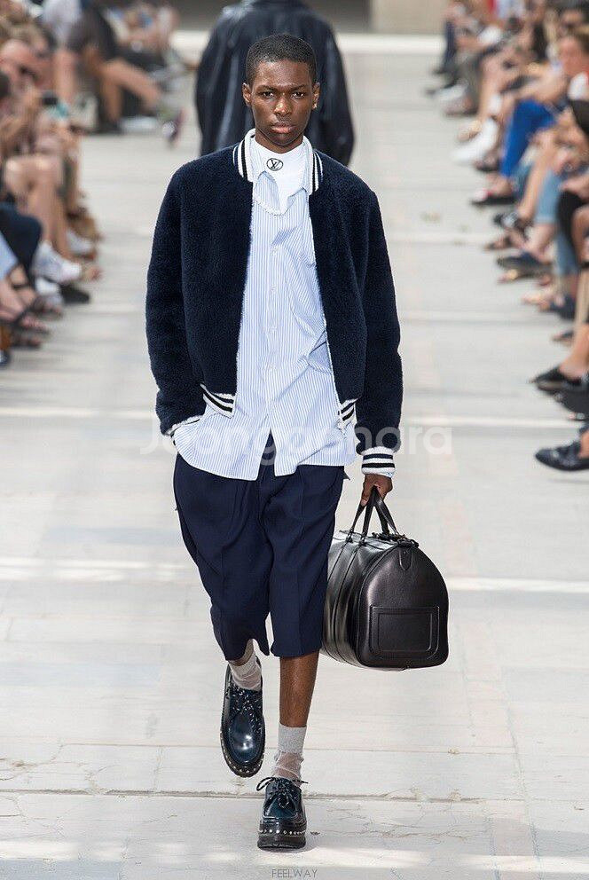 루이비통 컬렉션 쉐어링 자켓 판매합니다--0