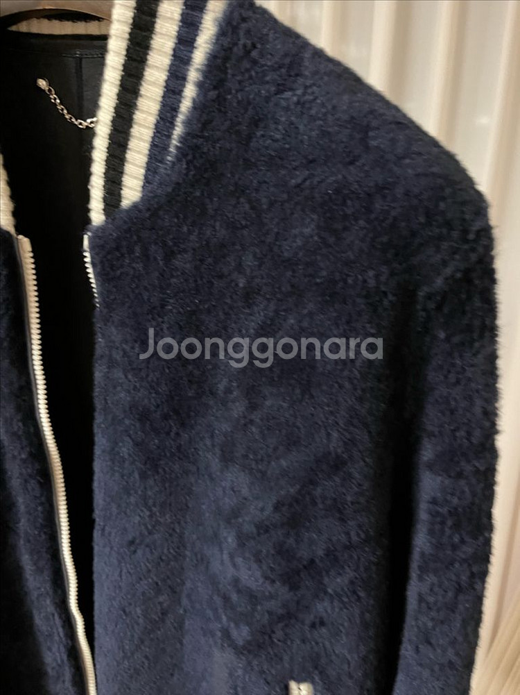 루이비통 컬렉션 쉐어링 자켓 판매합니다--4