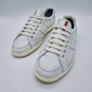 프라다 레더 로우탑 스니커즈 화이트 남성 245mm