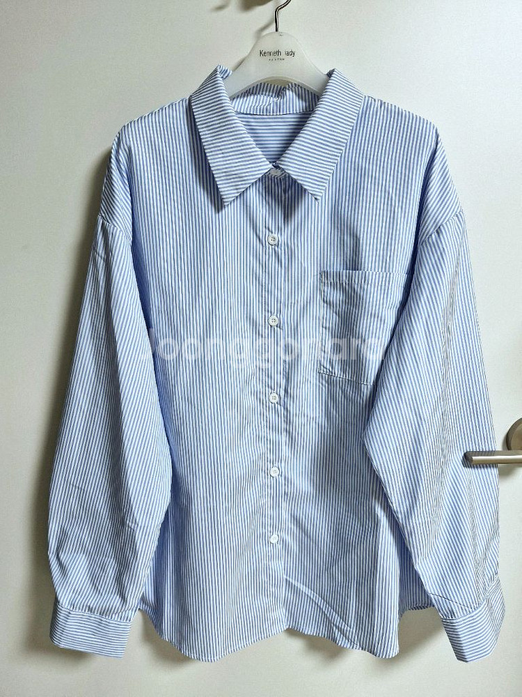 (새상품 프리) -오버핏 스트라이프 앞포켓여성셔츠남방블--1