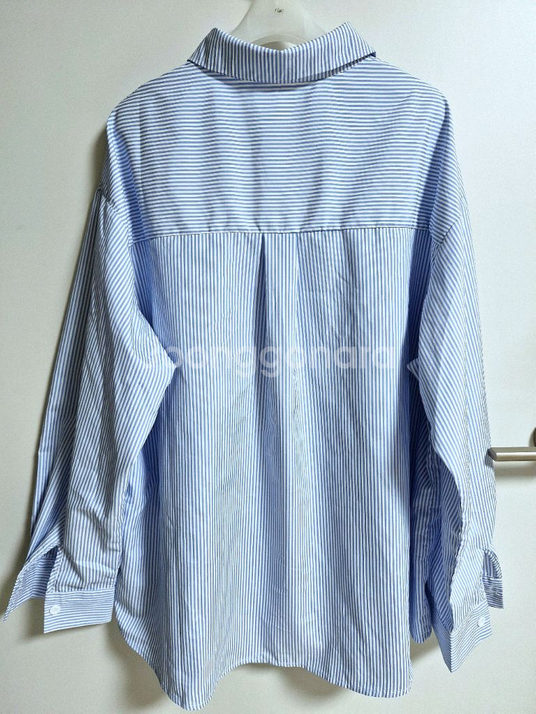 (새상품 프리) -오버핏 스트라이프 앞포켓여성셔츠남방블--4