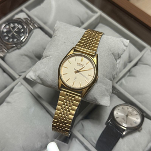 세이코 빈티지 쿼츠 금장 시계