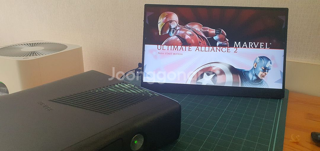 Xbox 360 본체 + 키넥트 풀세트--9