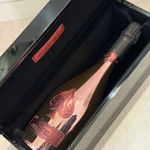 아르망디 로제 새제품+케이스 2병 판매