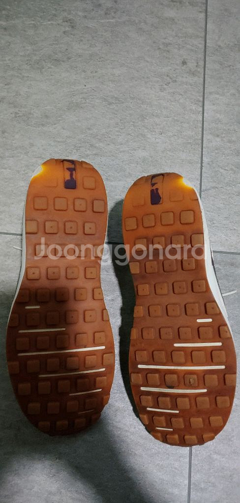 나이키 와플원 코코넛 밀크 나이트 마룬 남성 스니커즈--3