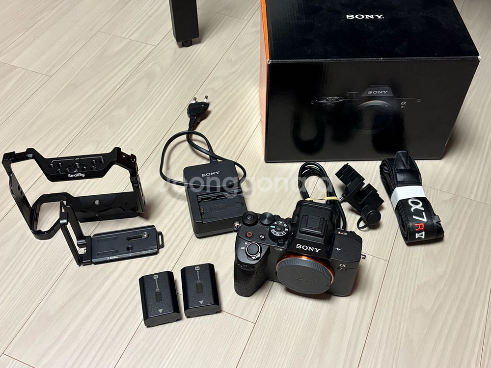 소니 a7r5 카메라 판매합니다(A급, +추가용품)--1