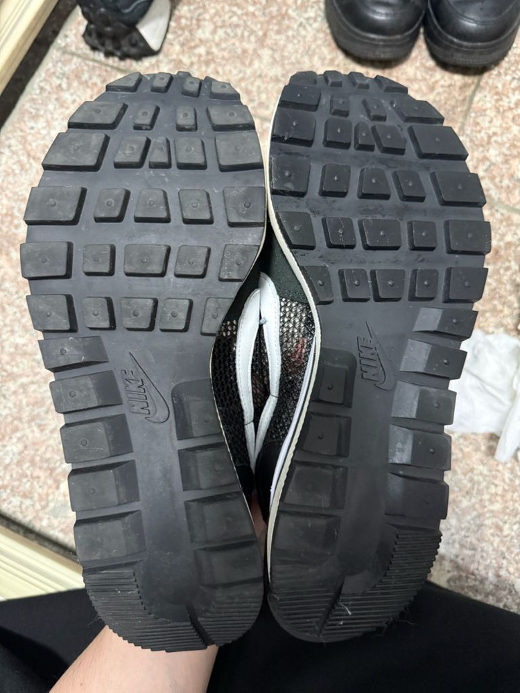 나이키 사카이 베이퍼 와플 265팝니다 이미지