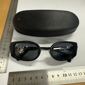 조르지오 아르마니 선글라스