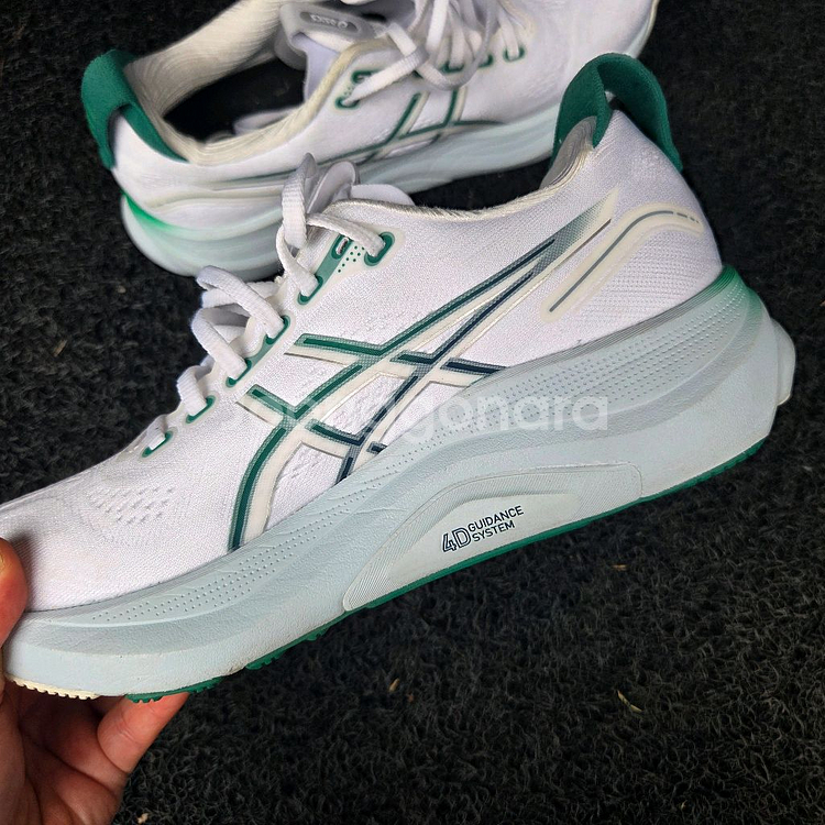 아식스 젤카야노32 255mm--3