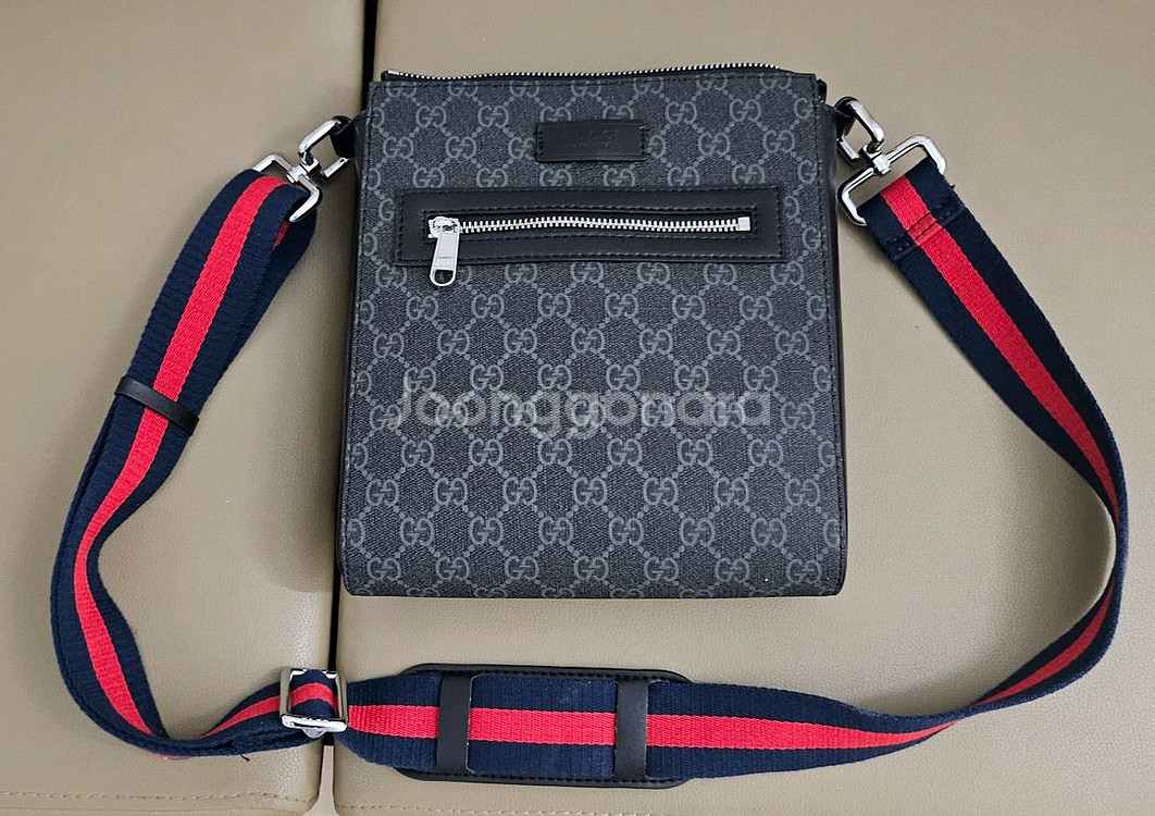 구찌 크로스백--0