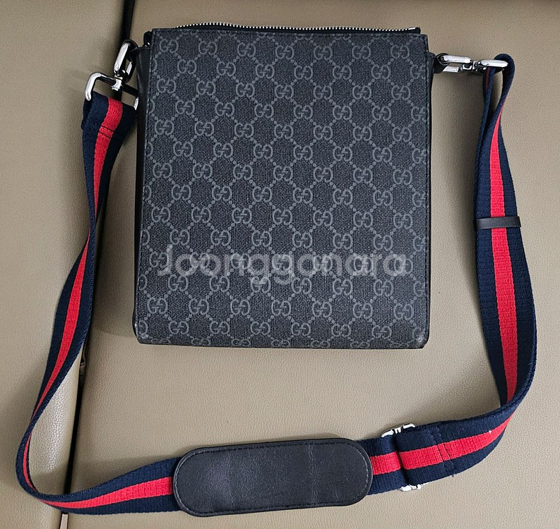 구찌 크로스백--1