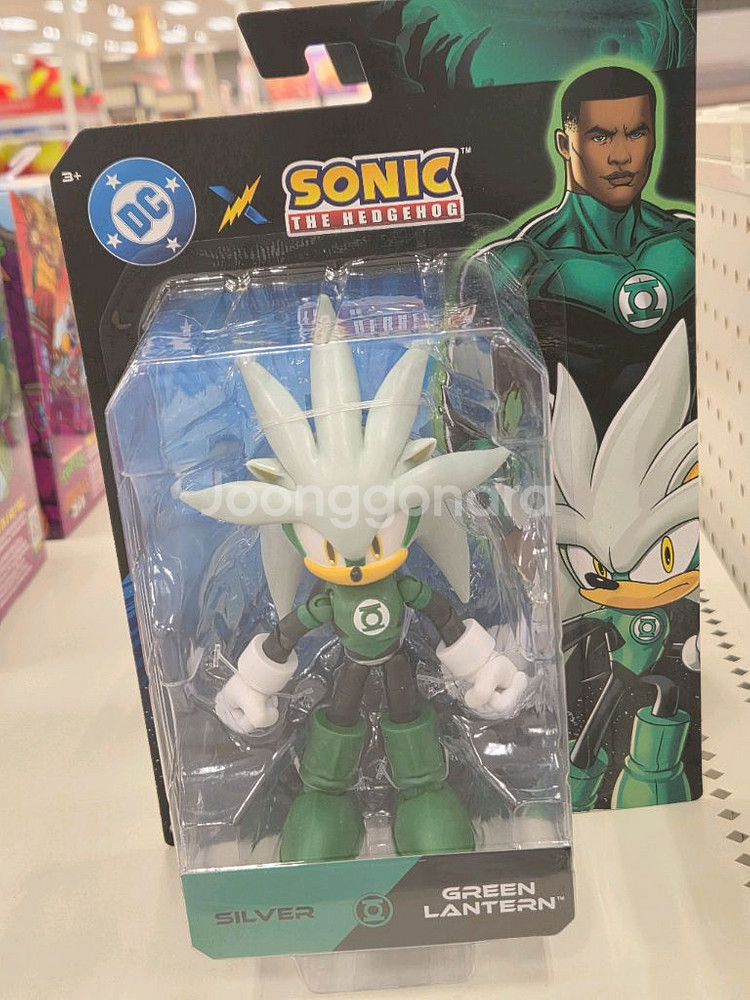소닉과 dc 히어로가 콜라보한 제품 팝니다--1