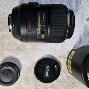 니콘 AF-S VR 105mm micro 2.8D