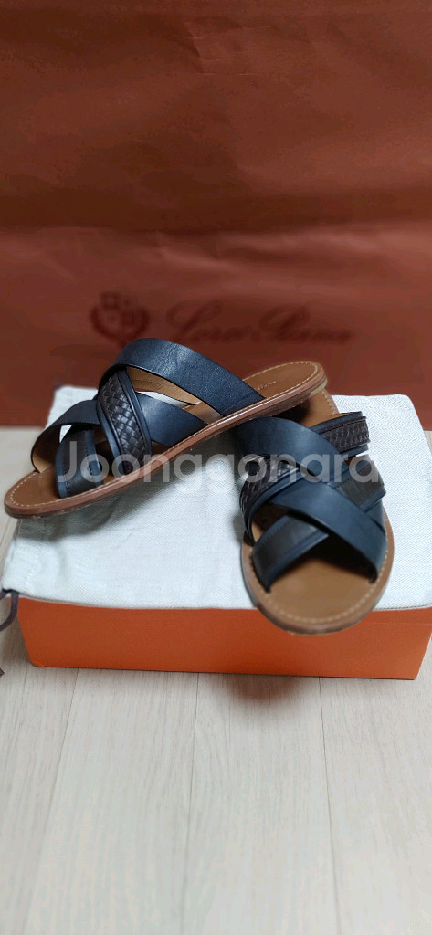 정품)보테가베네타 슬리퍼 샌들(260~265)--1