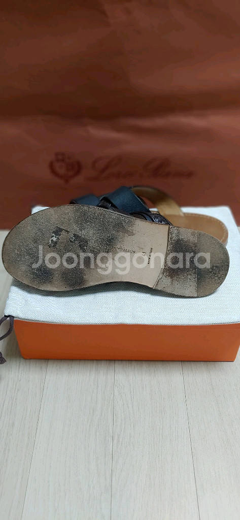정품)보테가베네타 슬리퍼 샌들(260~265)--3