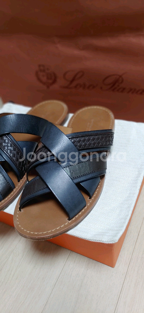 정품)보테가베네타 슬리퍼 샌들(260~265)--6