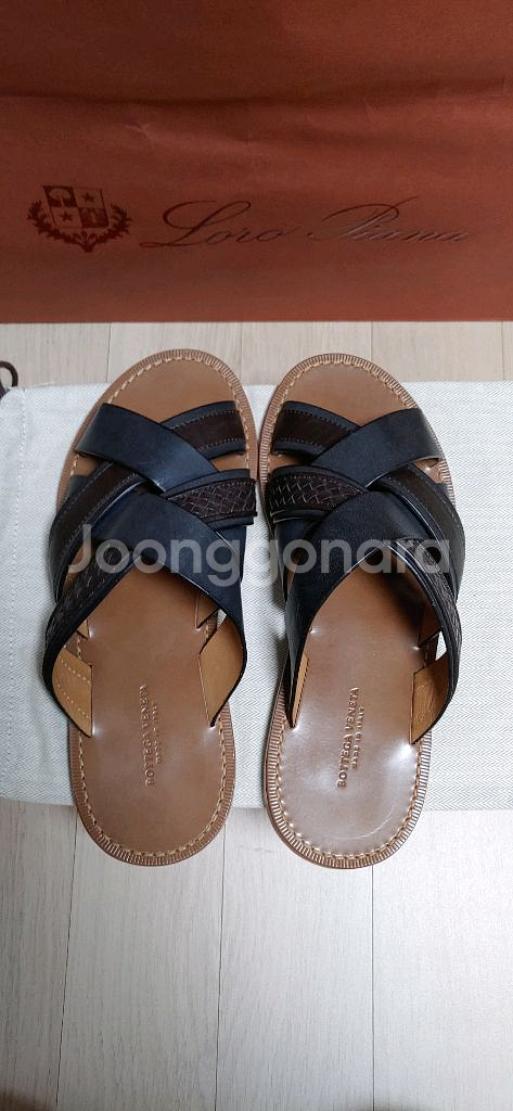 정품)보테가베네타 슬리퍼 샌들(260~265)--9