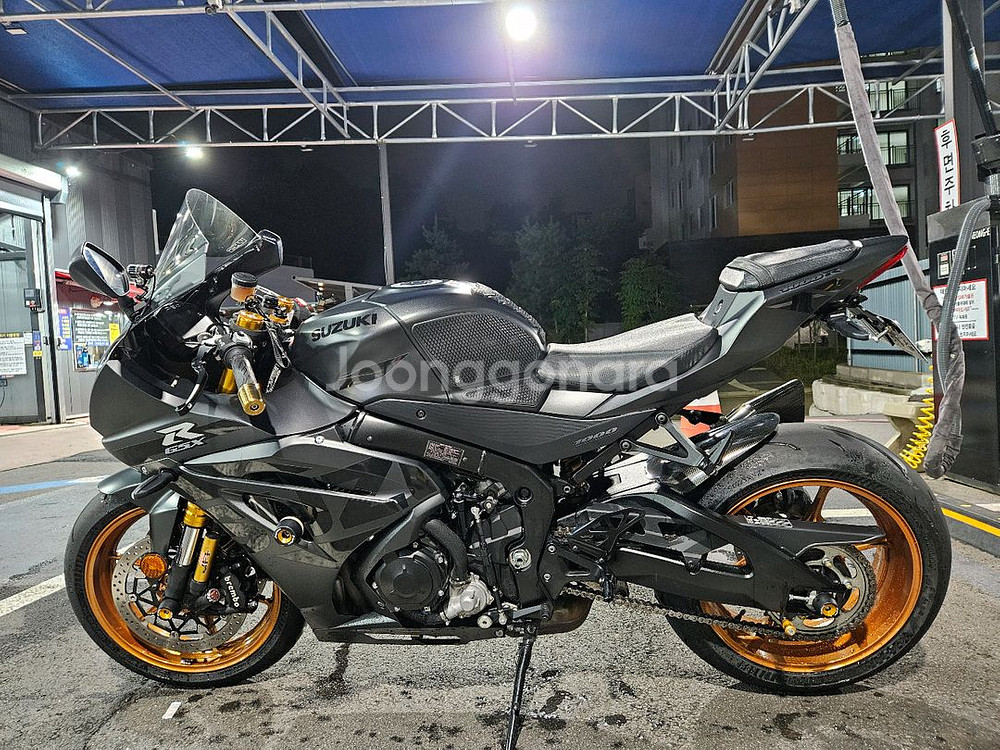 21년식 r1000r 블랙에디션 팝니다.--1