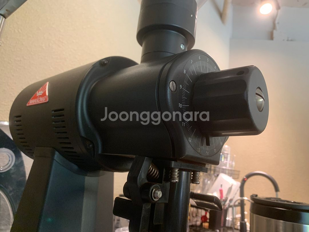 말코닉(Mahlkonig) EK43 원두 그라인더--1