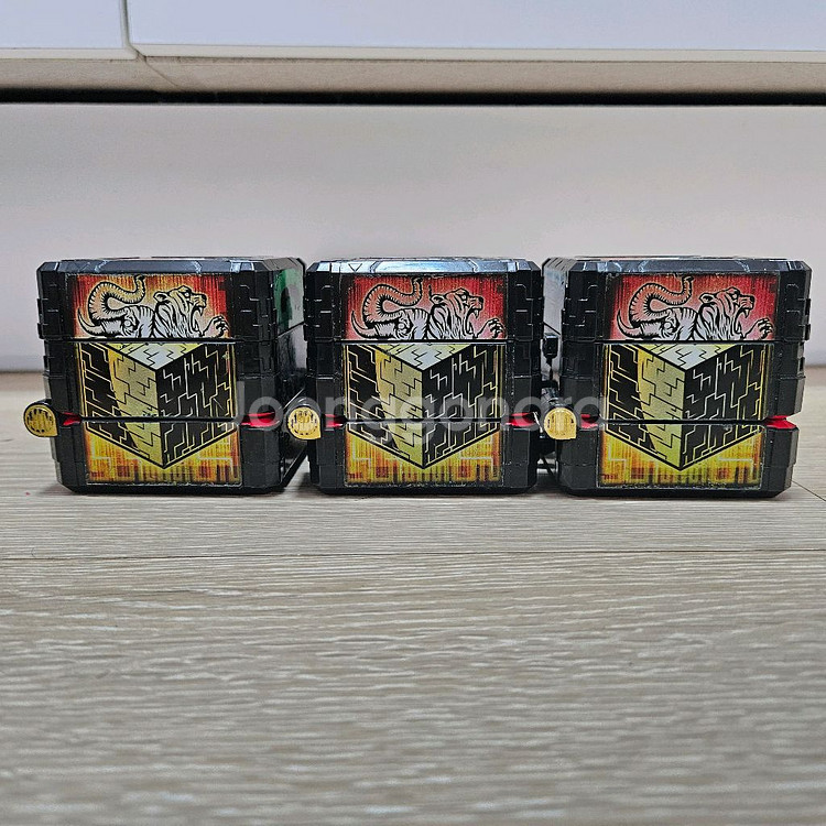 애니멀포스 애니멀체인저 판매합니다.--5