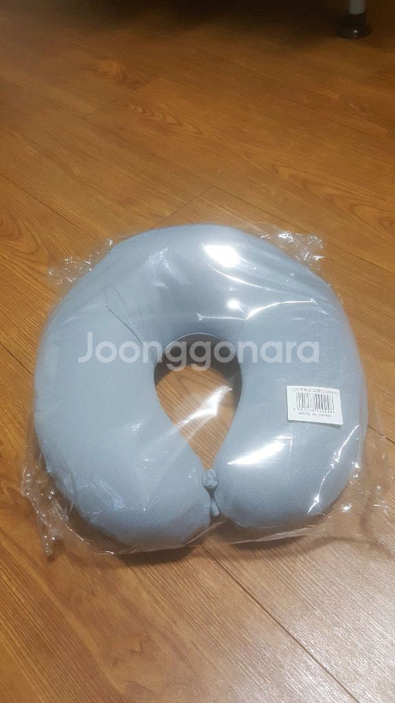 인체공학적 메모리폼 목쿠션 1개 3000원에 팔어요--0