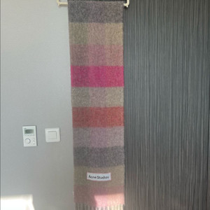 아크네스튜디오 머플러