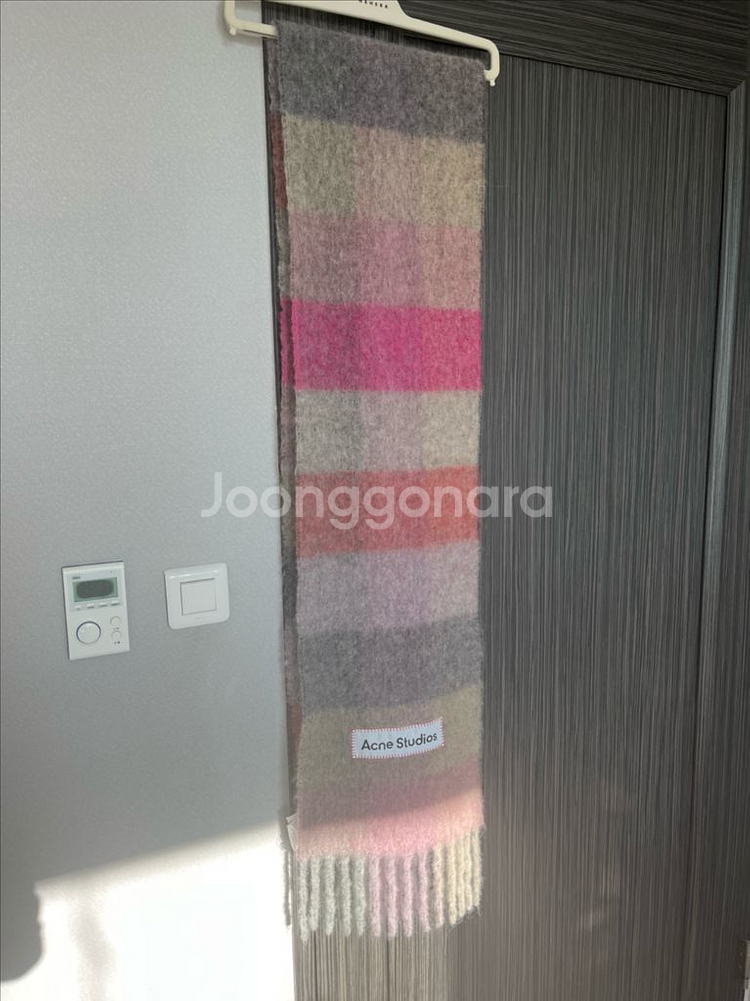 아크네스튜디오 머플러--1