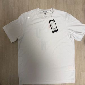 데상트 남성 런 반팔 티셔츠 (새거)