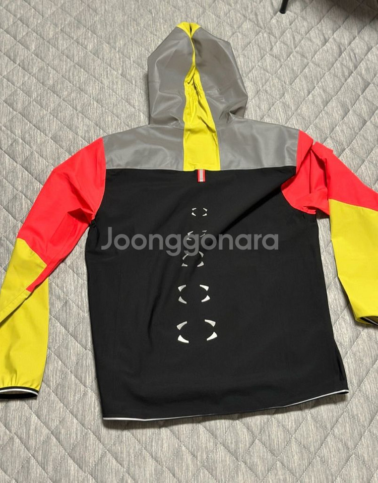 언더아머 헤일로 러닝 자켓--1