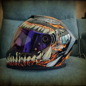 (폐업정리/즉시발송/무료배송) 베놈 오토바이 헬멧