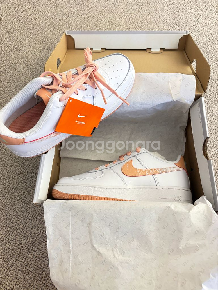 새제품, 나이키 에어포스 1 LV8 (GS) 240mm--1