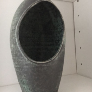 엔틱하고 기하학 모양의 화병 작품 팝니다