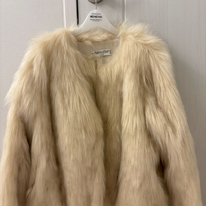 얼바닉30퍼자켓 Faux Fur Jacket (Natural)