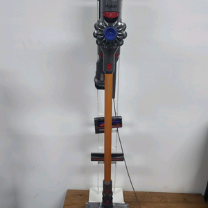 다이슨 V8 앱솔루트 무선청소기(배터리교체>43분 연속