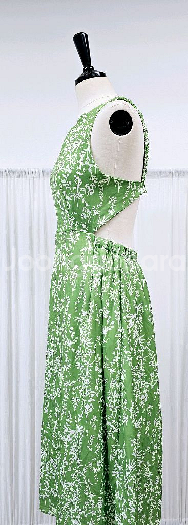 (새상품)뒤트임 민소매 롱원피스 밴딩 나시원피스--4