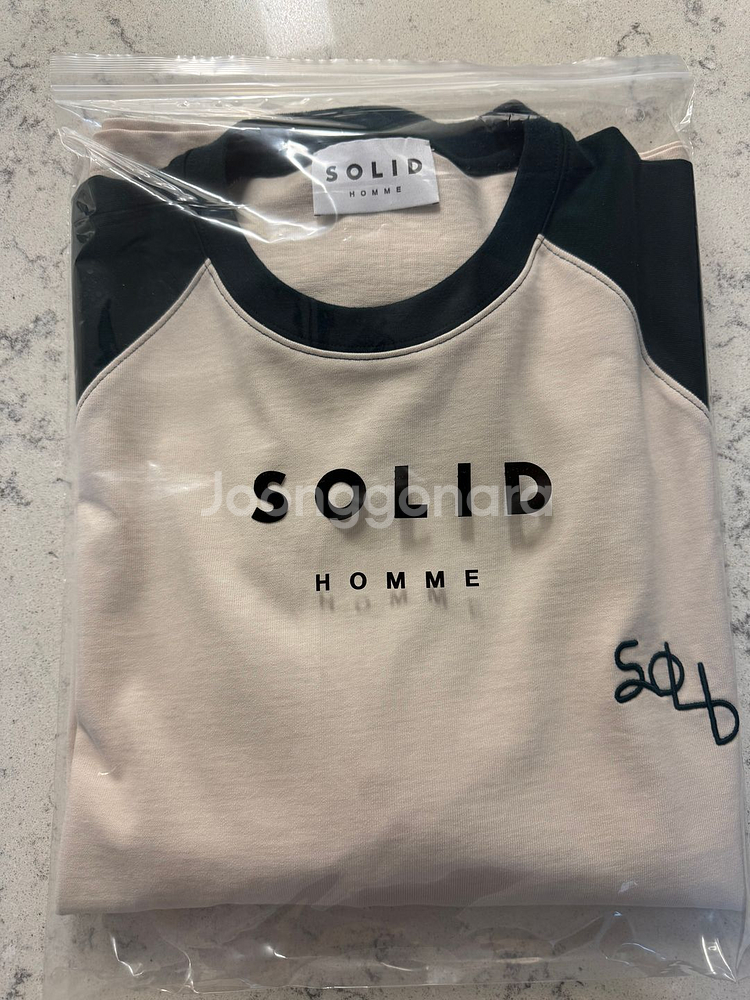 [새제품] 솔리드옴므 25fw 나그랑 티셔츠 48--6