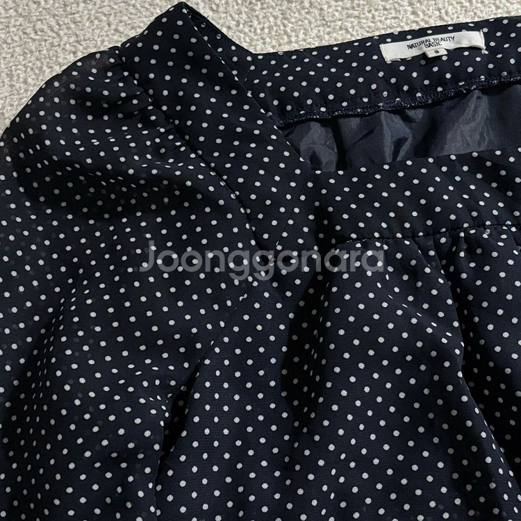 일본빈티지 네이비 도트 스퀘어넥 캉캉 블라우스--1